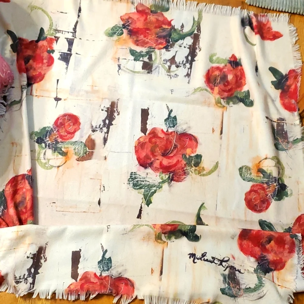 Melissa Lyons A Rose is a Rose Soft Lightweight Fringe Blanket‎ Off White Floral